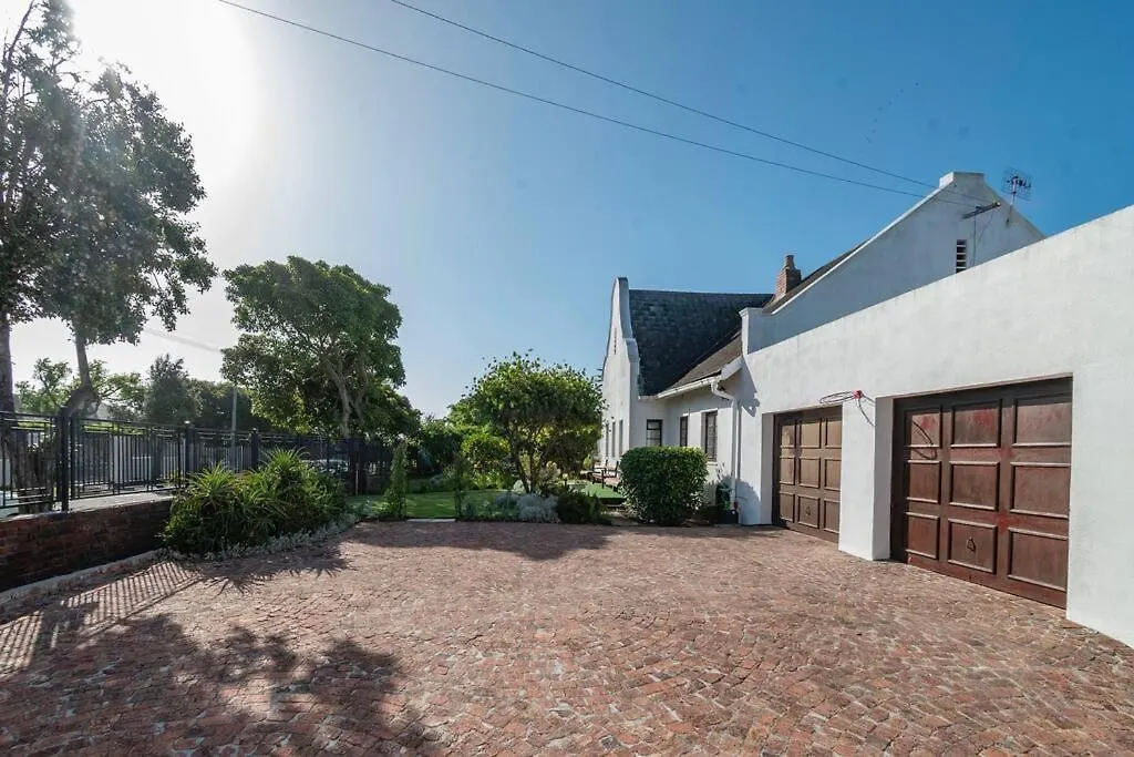 One Bedroom Cottage In Milnerton Cape Town 0*,  South Africa
